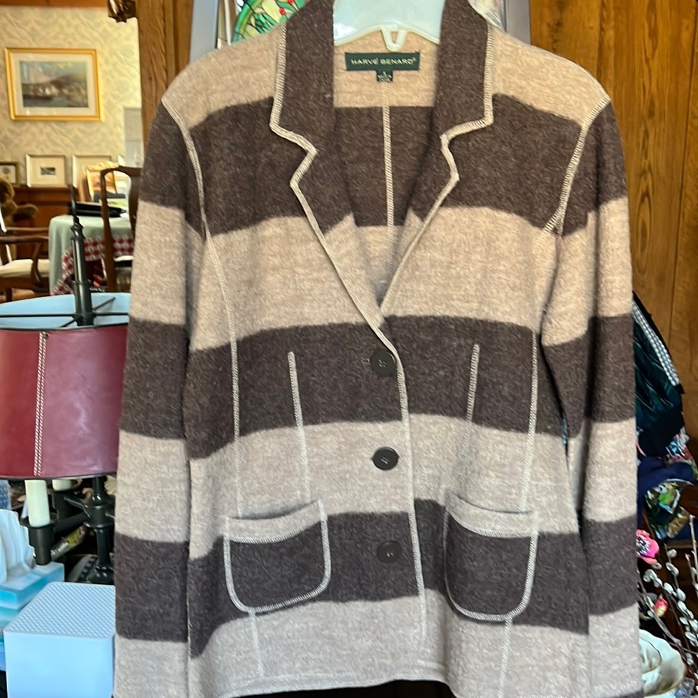 Harve Bernard coat